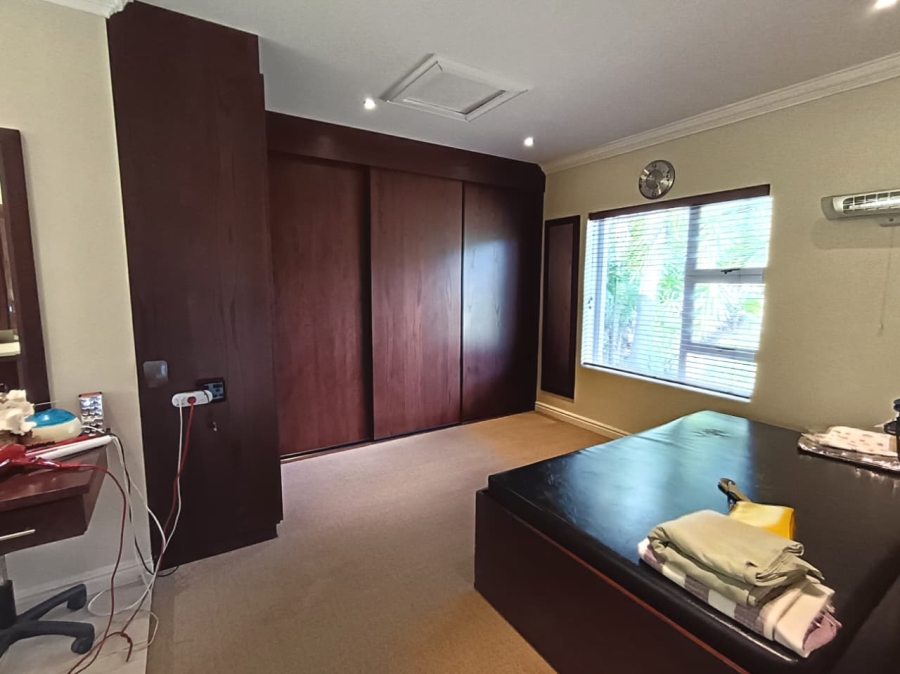 5 Bedroom Property for Sale in Lovemore Heights Estate Eastern Cape